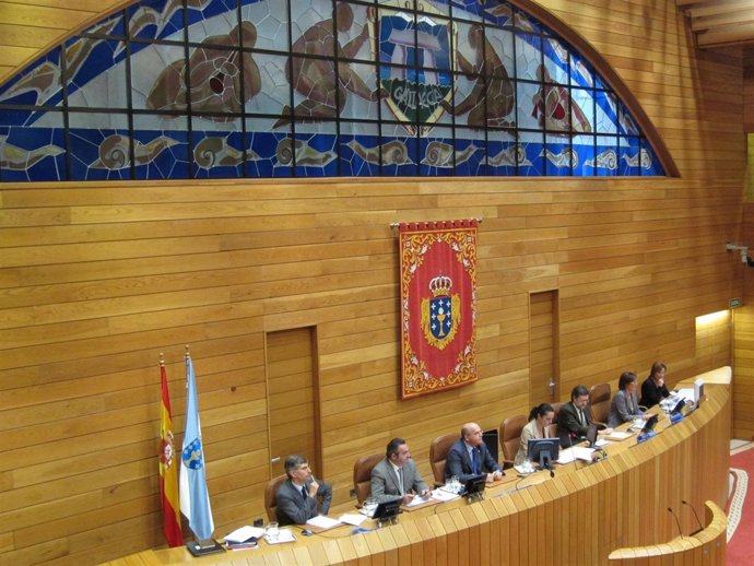Nueva Mesa Del Parlamento Noviembre 2011