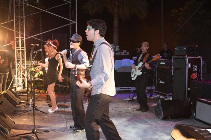 Sanford Alligator Enuna Actuación