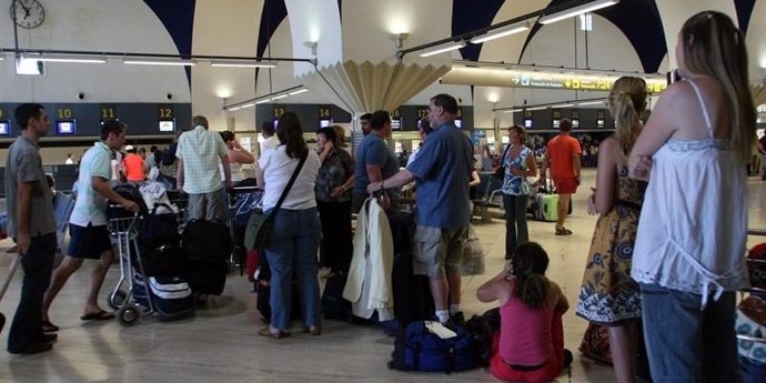 Pasajeros En Barajas