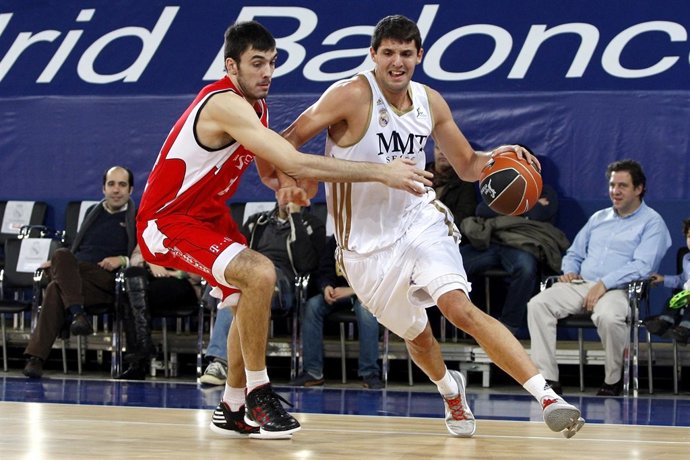 Mirotic (Real Madrid) Contra El Manresa