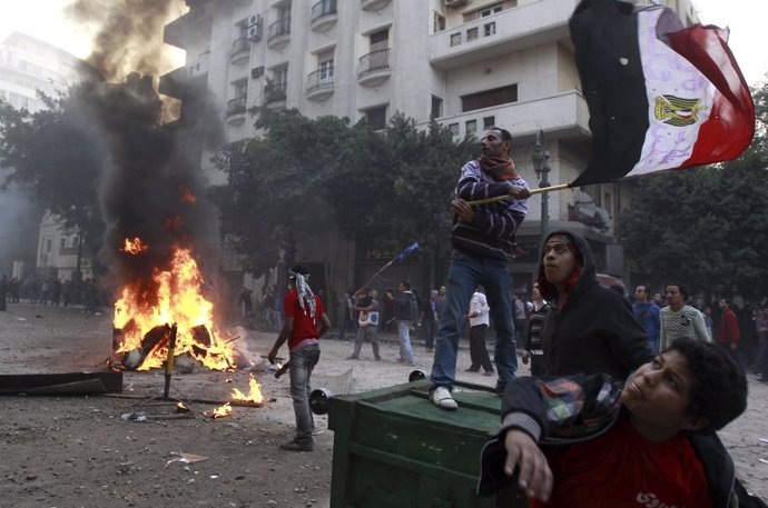 Enfrentamientos De Manifestantes En Egipto