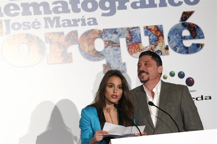 Verónica Echegui Y Carlos Bardem