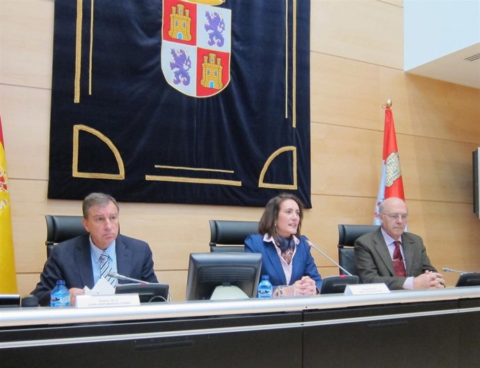 De Izq. A Drcha, Juan José Mateos, María Josefa García Cirac Y José María Zárate