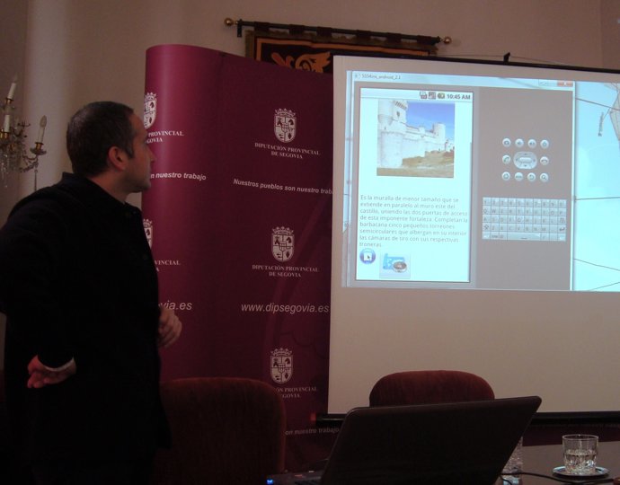 Óscar Casáñez Presenta La Aplicación