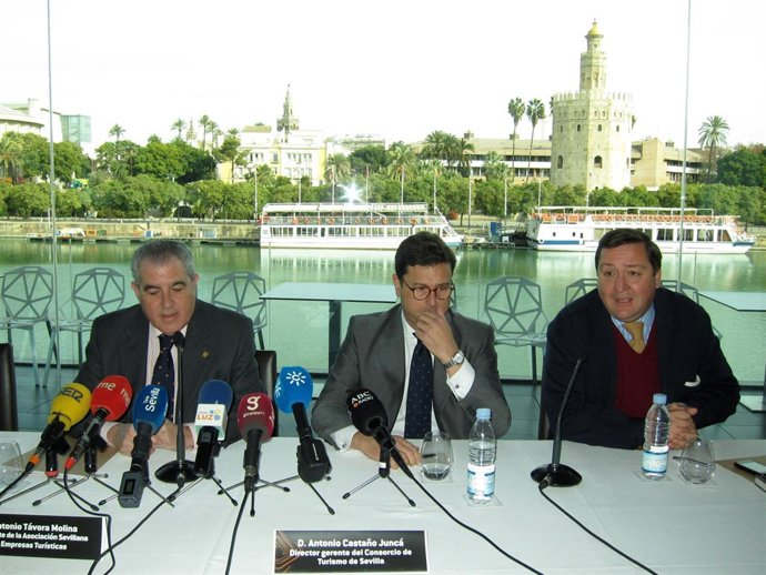 Balance Turístico Del Año 2011 En Sevilla
