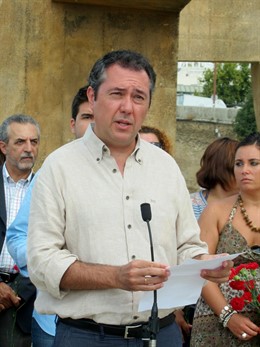 El Portavoz Del Grupo Socialista De Sevilla, Juan Espadas