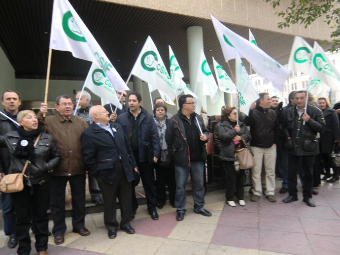 Miembros del sindicato C.SIF