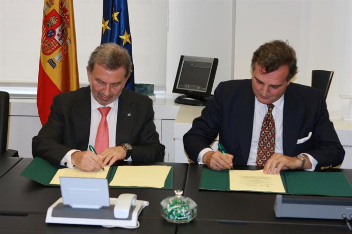 Firma Del Acuerdo De I+D+I Entre Adif Y Bombardier