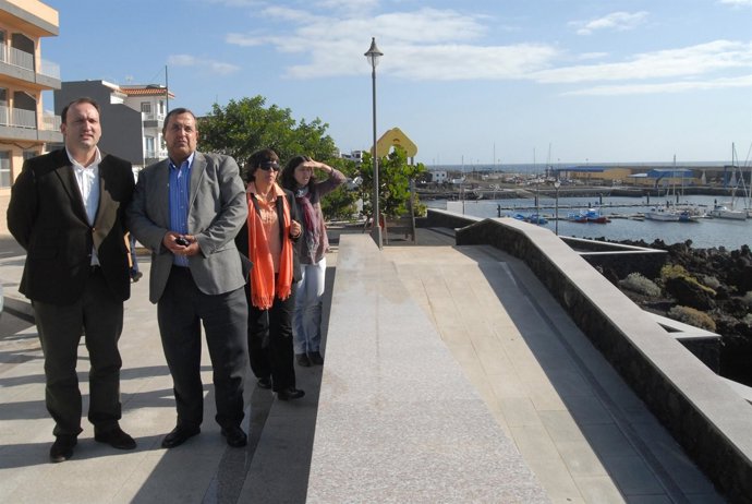 Visita De Ricardo Fernández De La Puente A El Hierro