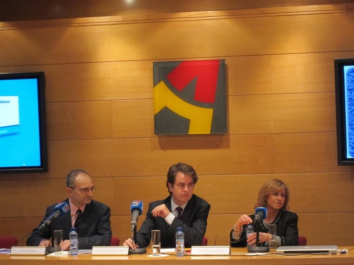 El Consejero De Presidencia Y Justicia Del Gobierno De Aragón, Roberto Bermúdez 