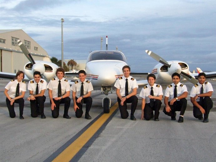 Curso Número 100 De La Flight Training Europe