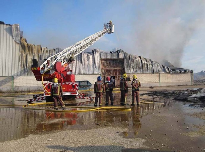 Incendio En Una Cooperativa De Torres De Segre