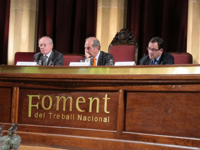 José Luis Feito (IEE) En Una Conferencia En Fomento Del Trabajo En Barcelona