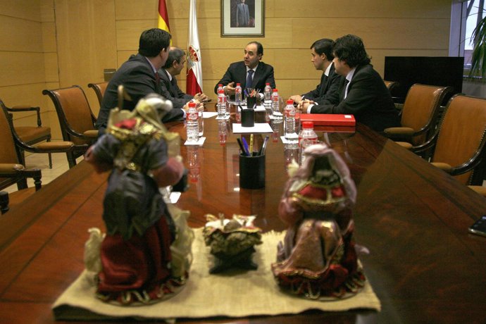 Diego Con Representantes De Acel