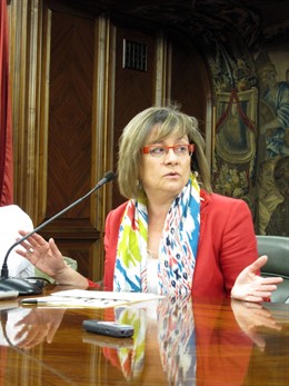 La Edil Del Grupo Socialista En El Ayuntamiento De León Evelia Fernández.