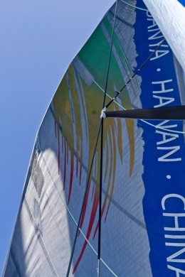 Vela VOR Barco Team Sanya Dañado
