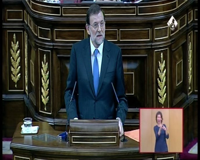 Rajoy a Antigüedad: "Yo a usted no le debo nada"