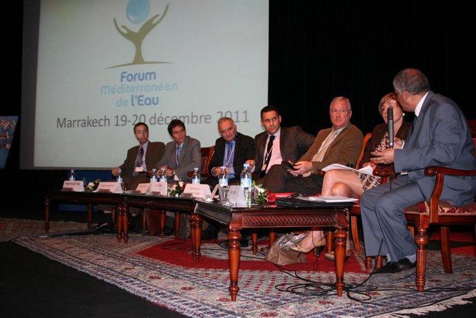 Valcárcel Participa En Una Mesa Sobre Gobernanza Del Agua 