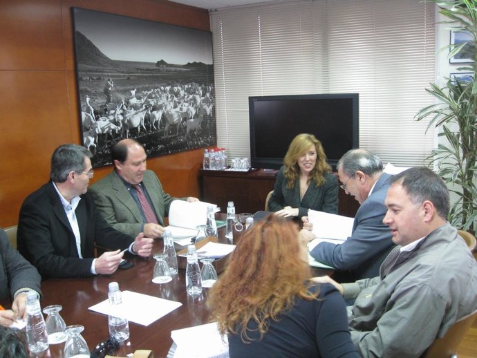 Junta Se Reúne Con Hortyfruta