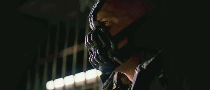 Tom Hardy Es Bane En The Dark Knight Rises El Caballero Oscuro La Leyenda Renace