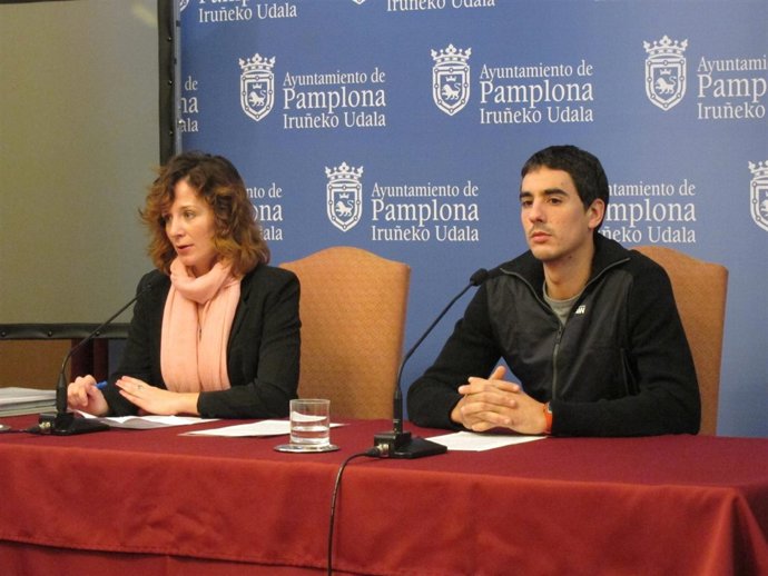 Eva Aranguren Y Peio Martínez De Eulate.