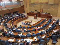 La oposición pide más dinero para asegurar el servicio de Justicia Gratuita y el PP se opone