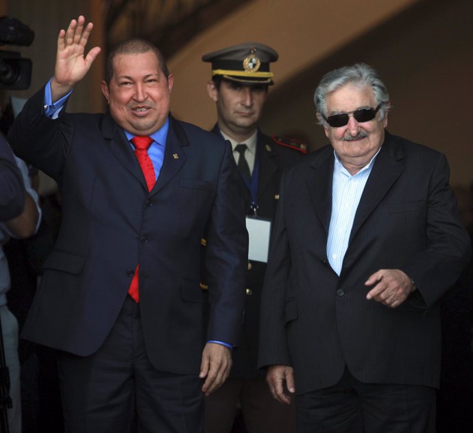 Hugo Chávez Con El Presidente De Uruguay, José Mujica