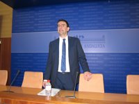 PSOE-A no valora reflexiones en torno al congreso federal y asegura que la participación se hace "individualmente"