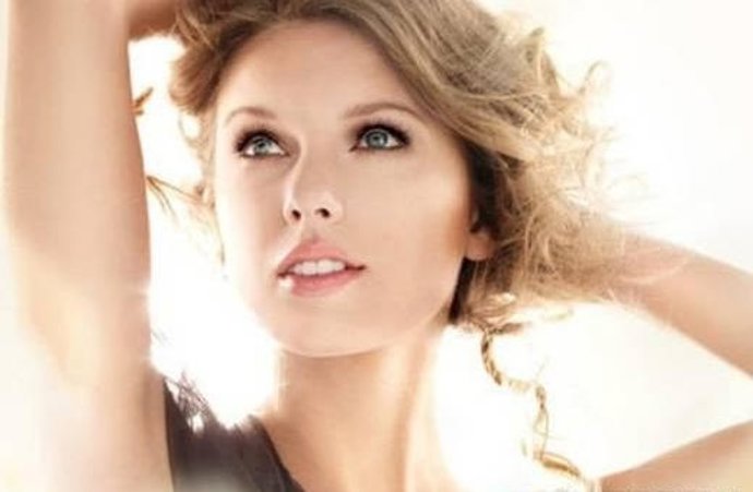 Taylor Swift Anuncio De Rimmel Retirado