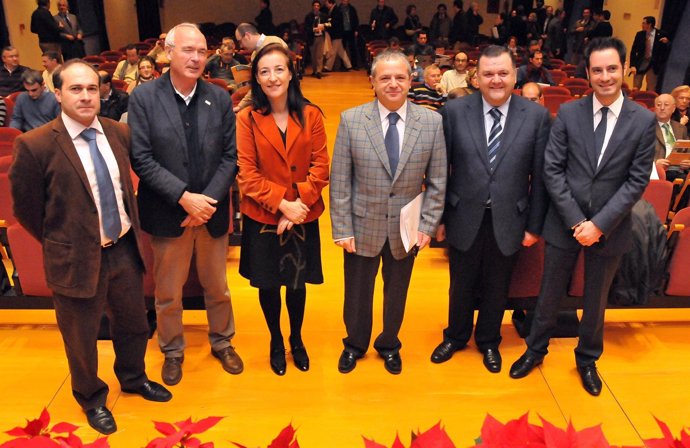 Autoridades Asistentes A La Inauguración De Las Jornadas De Biocórdoba 2011