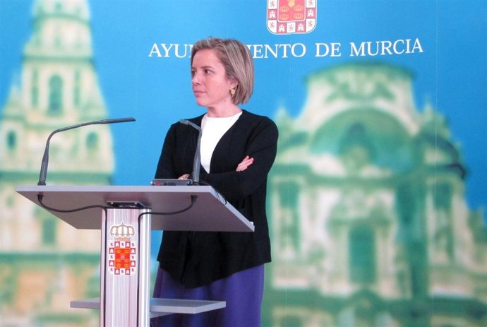 Adela Martínez-Cachá