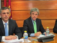 El consejero de Empleo de Castilla-La Mancha asegura que "a día de hoy" ha bajado el paro en la región