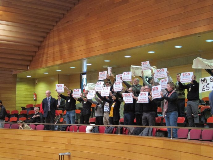 Protesta SOS Sanidade Pública Parlamento De Galicia