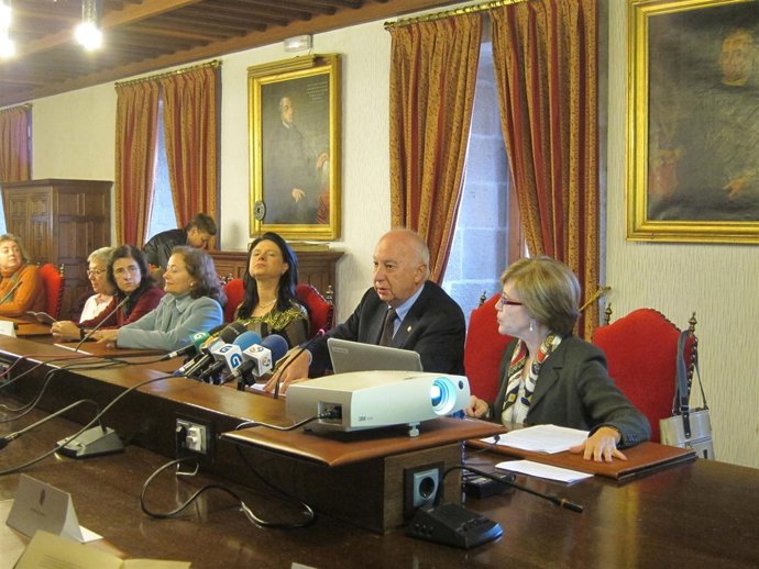 La USC Presenta Su Memoria De Responsabilidad Social 2008-2009