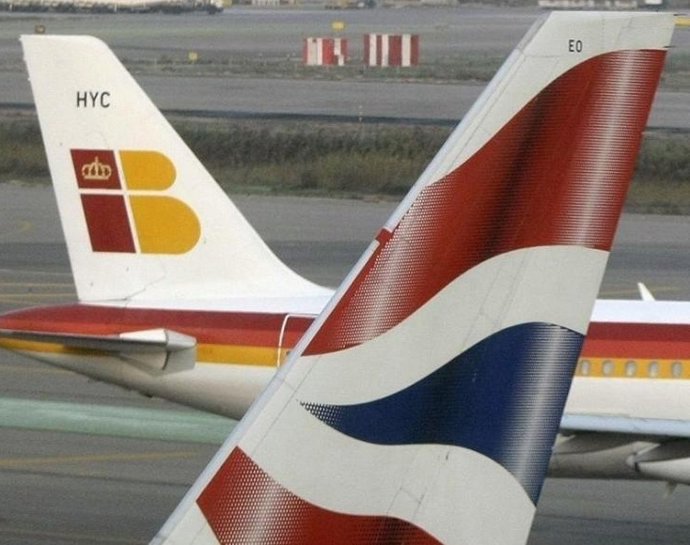 Aviones De Iberia Y British Airways