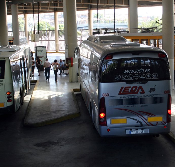 Estación De Autobuses Plaza De Armas.