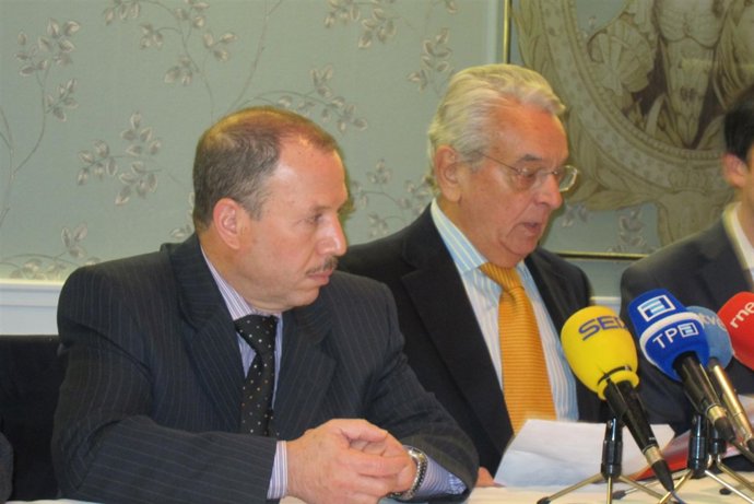 Ahmed Aït - Ramdane Y Serafín Abilio Martínez