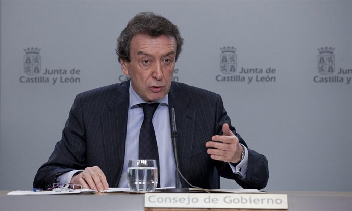 El Consejero De La Presidencia Y Portavoz De La Junta De Castilla Y León, José A