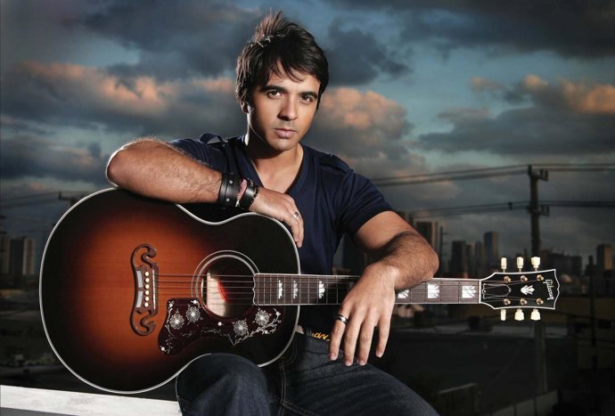 Luis Fonsi Luis Fonsi 