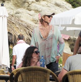 Andrea Casiraghi En Ibiza Con Su Novia