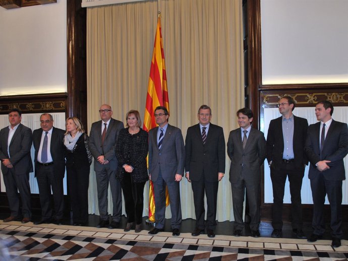 Foto Del Almuerzo De Navidad En El Parlament