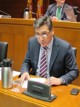 Ricardo Oliván Explica El Presupueseto De Sanidad En Las Cortes