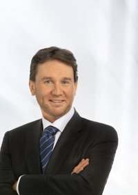 El alcalde de Burgos pide a la Junta una reestructuración de las ayudas públicas a los aeropuertos regionales