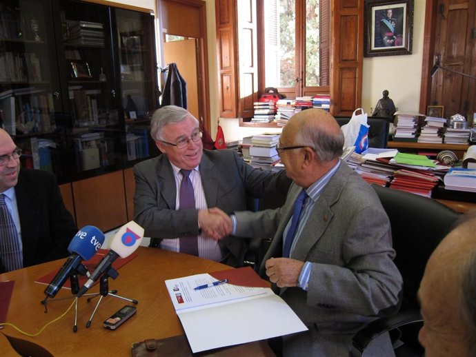 Rector UMU, José A. Cobacho Y Vicepresidente Jesús Ab., José Fedez