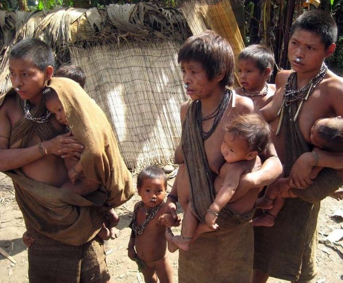 Indigenas Aislados Perú