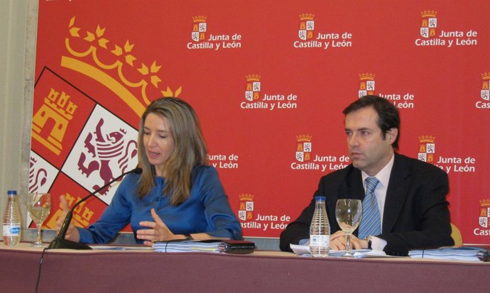 Alicia García Y Javier Ramírez Durante La Rueda De Prensa