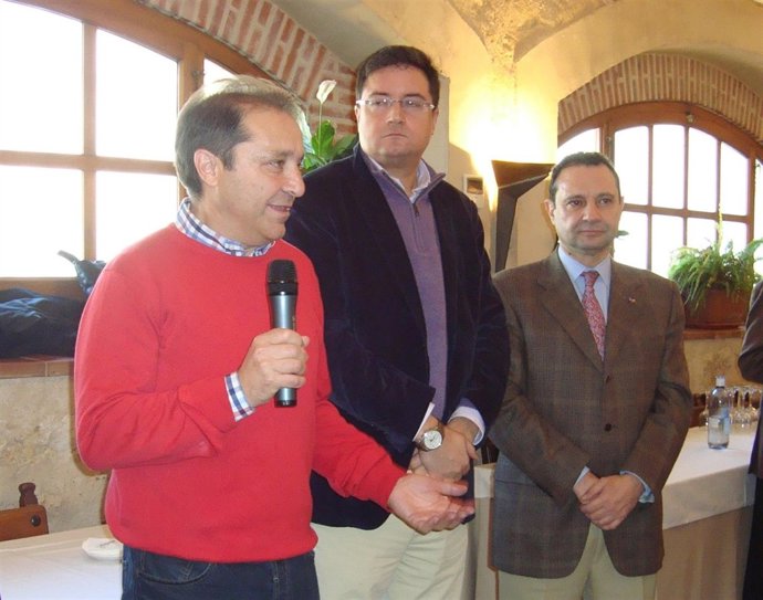 Gordo (I), López (C) Y Arahuetes (D)