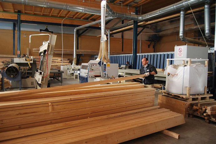 Empresa De Maderas Menur De Málaga