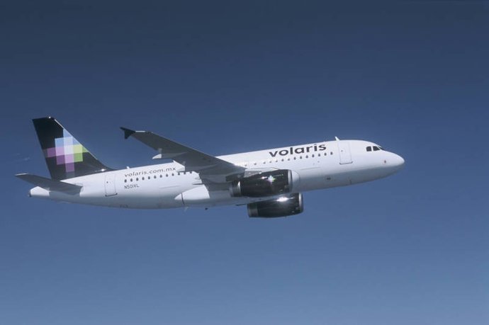 Retrasos En El Aeropuerto De México Por Un Banco De Niebla