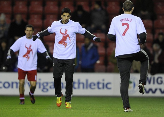 Luis Suárez, Homenajeado Por Sus Compañeros
